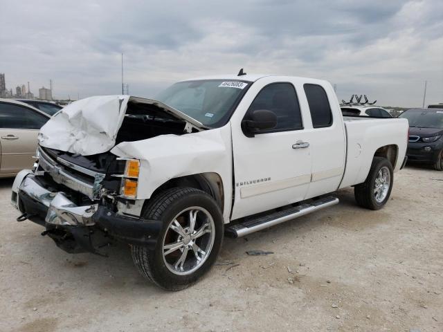 CHEVROLET SILVERADO 2007 with VIN 1GCEC19077Z590189 - Photo from auction