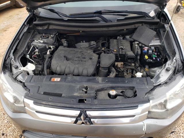 Photo 12 from auction – 2015 MITSUBISHI OUTLANDER with VIN JA4AD2A37FZ012755