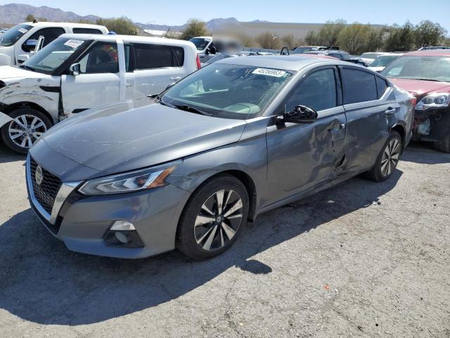 NISSAN ALTIMA SV 2019 with VIN 1N4BL4DW4KC211828 - Photo from auction