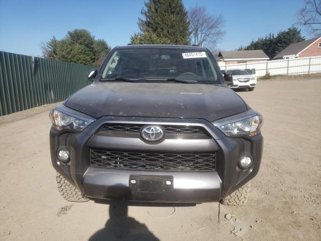 Photo 5 from auction – 2019 TOYOTA 4RUNNER SR with VIN JTEBU5JR7K5692492