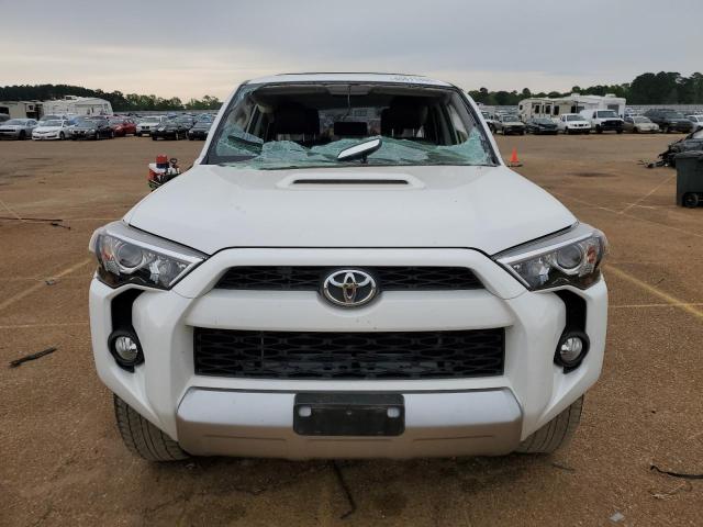 Photo 5 from auction – 2017 TOYOTA 4RUNNER SR with VIN JTEBU5JR0H5464214
