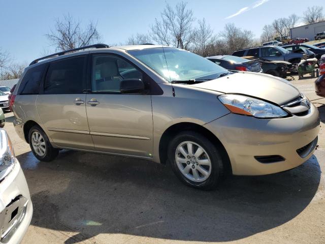 Photo 4 from auction – 2010 TOYOTA SIENNA CE with VIN 5TDKK4CC6AS333883