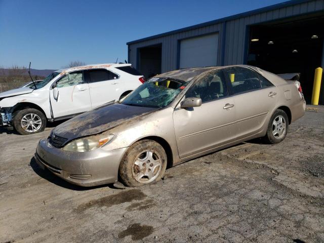 TOYOTA CAMRY LE 2003 with VIN 4T1BF32K13U565941 - Photo from auction