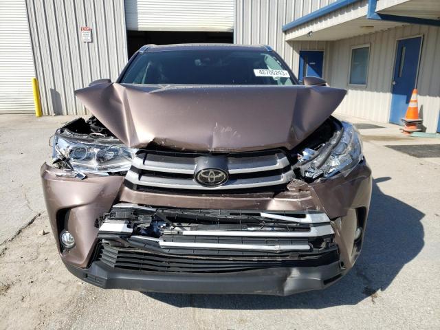 Photo 5 from auction – 2017 TOYOTA HIGHLANDER with VIN 5TDJZRFH5HS433673