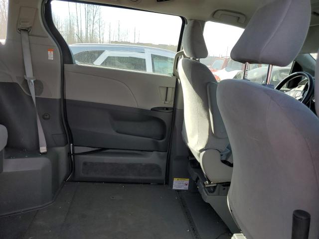 Photo 11 from auction – 2016 TOYOTA SIENNA with VIN 5TDZK3DC2GS695645