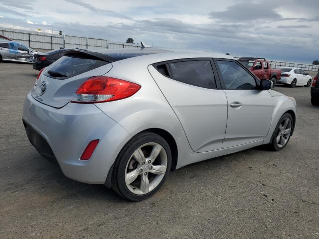 Photo 3 from auction – 2013 HYUNDAI VELOSTER with VIN KMHTC6AD6DU146857