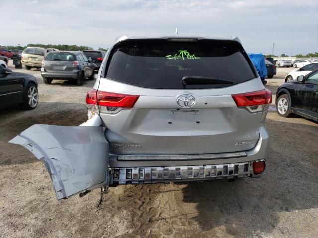 Photo 6 from auction – 2018 TOYOTA HIGHLANDER with VIN 5TDJZRFH0JS896066