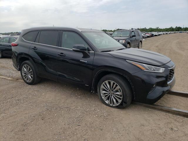Photo 4 from auction – 2020 TOYOTA HIGHLANDER with VIN 5TDEBRCH2LS011878