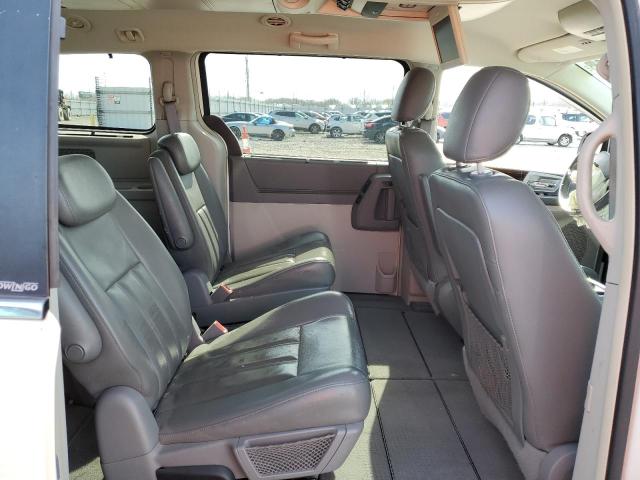 Photo 11 from auction – 2010 CHRYSLER TOWN & COU with VIN 2A4RR5D18AR126489