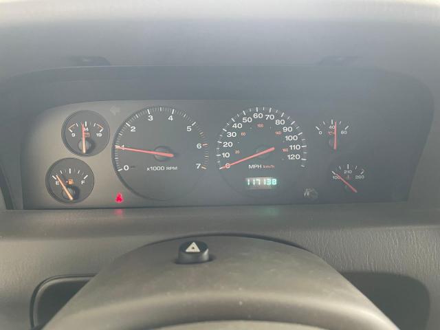 Photo 8 from auction – 2000 JEEP GRAND CHER with VIN 1J4GW58N3YC202829