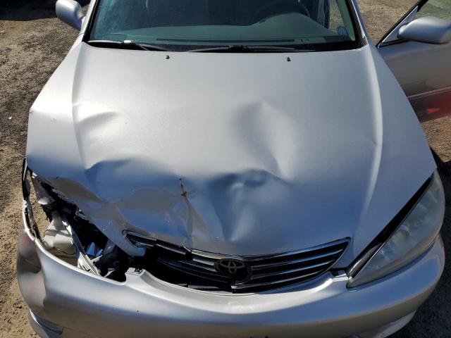 Photo 11 from auction – 2005 TOYOTA CAMRY LE with VIN 4T1BE32K15U043218