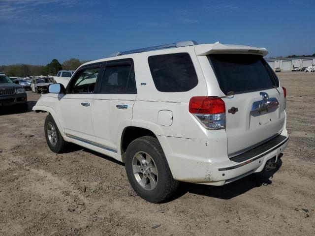 Photo 2 from auction – 2011 TOYOTA 4RUNNER SR with VIN JTEZU5JR5B5024043