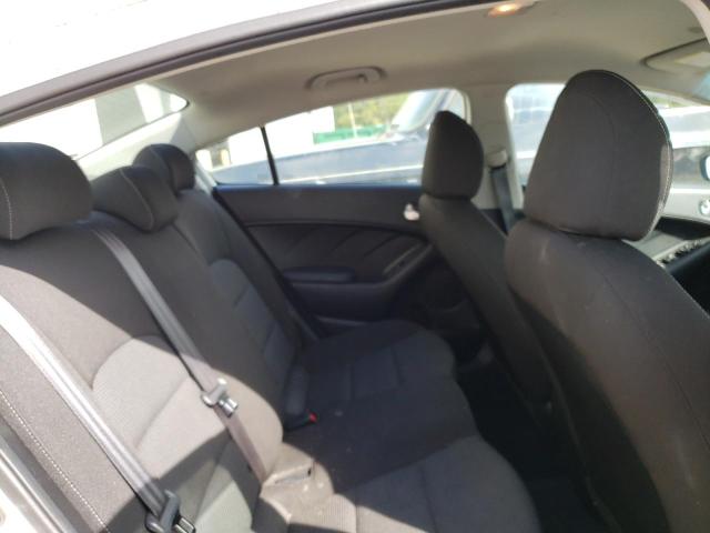 Photo 10 from auction – 2017 KIA FORTE LX with VIN 3KPFK4A79HE056576