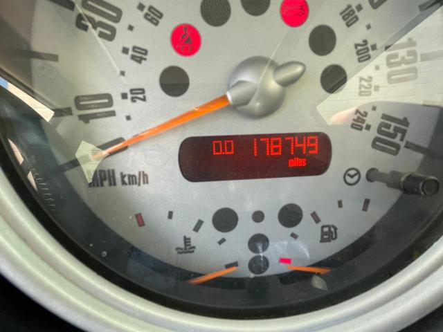 Photo 8 from auction – 2005 MINI COOPER with VIN WMWRC33485TC58576