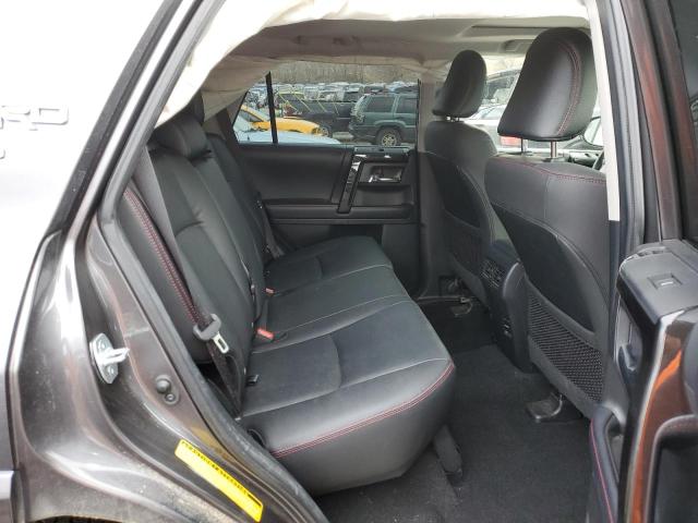 Photo 11 from auction – 2019 TOYOTA 4RUNNER SR with VIN JTEBU5JR9K5622413