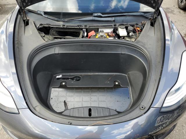 Photo 11 from auction – 2018 TESLA MODEL 3 with VIN 5YJ3E1EB8JF112434
