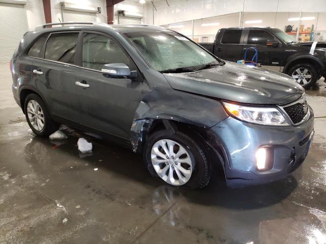 Photo 4 from auction – 2015 KIA SORENTO EX with VIN 5XYKUDA79FG552423