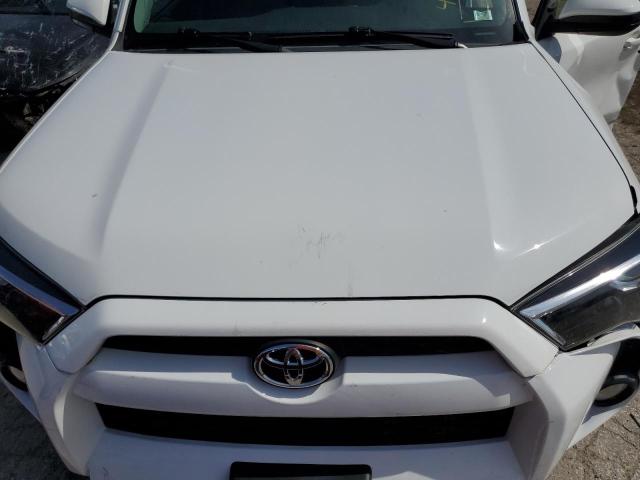 Photo 12 from auction – 2018 TOYOTA 4RUNNER SR with VIN JTEBU5JR7J5583562