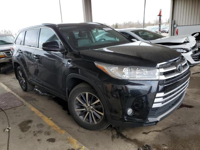 Photo 4 from auction – 2017 TOYOTA HIGHLANDER with VIN 5TDJZRFH7HS472362