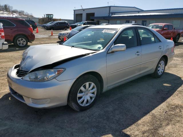 TOYOTA CAMRY LE 2005 with VIN 4T1BE32K15U043218 - Photo from auction