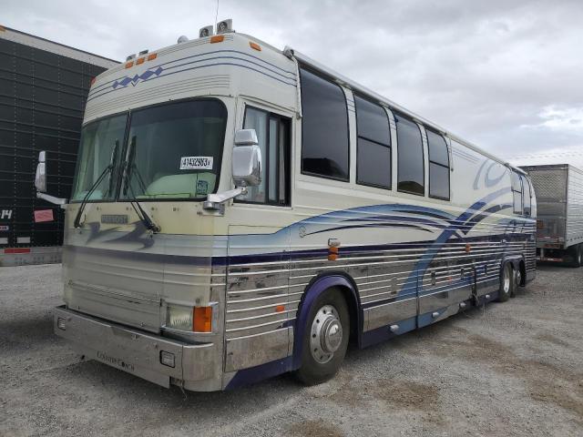 Photo 2 from auction – 1998 PREVOST BUS with VIN 2PCM33404W1026523
