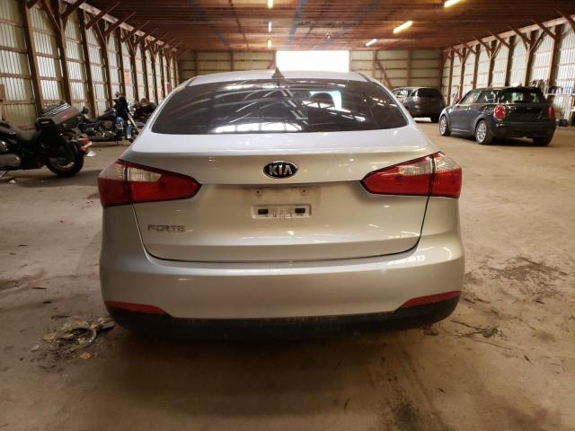 Photo 6 from auction – 2016 KIA FORTE LX with VIN KNAFX4A6XG5498816