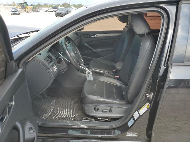 Photo 7 from auction – 2015 VOLKSWAGEN PASSAT S with VIN 1VWAT7A34FC040213