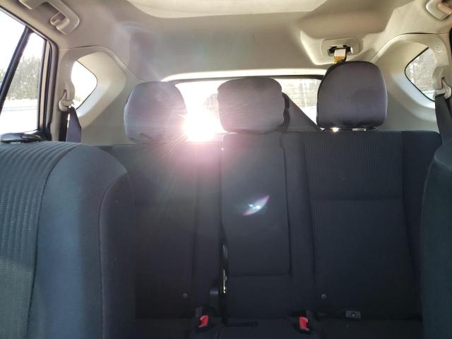 Photo 10 from auction – 2015 TOYOTA RAV4 LE with VIN JTMBFREV5FJ016293