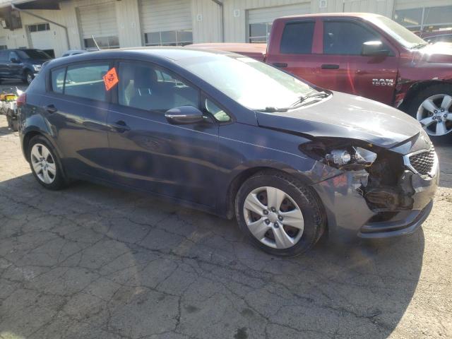 Photo 4 from auction – 2016 KIA FORTE LX with VIN KNAFK5A85G5582645