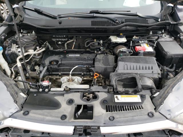 Photo 11 from auction – 2017 HONDA CR-V LX with VIN 7FARW5H30HE000325