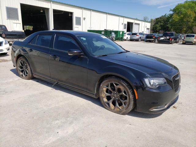 Photo 4 from auction – 2017 CHRYSLER 300 S with VIN 2C3CCABG3HH506485