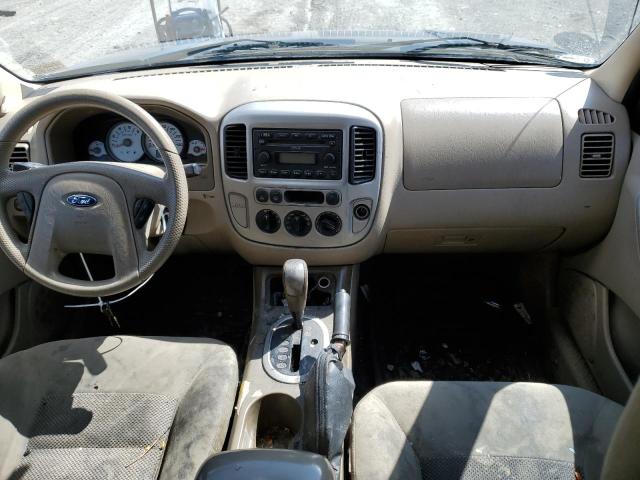Photo 8 from auction – 2005 FORD ESCAPE XLT with VIN 1FMYU93135KB23010