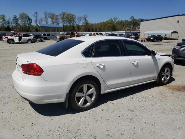 Photo 3 from auction – 2014 VOLKSWAGEN PASSAT S with VIN 1VWAT7A39EC021929