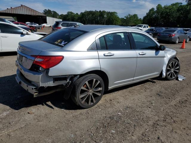 Photo 3 from auction – 2012 CHRYSLER 200 TOURIN with VIN 1C3CCBBB2CN101602