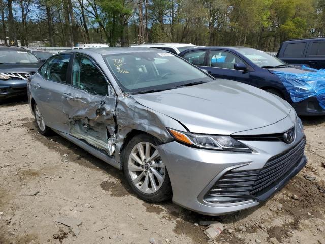 Photo 4 from auction – 2022 TOYOTA CAMRY LE with VIN 4T1C11AK2NU050832