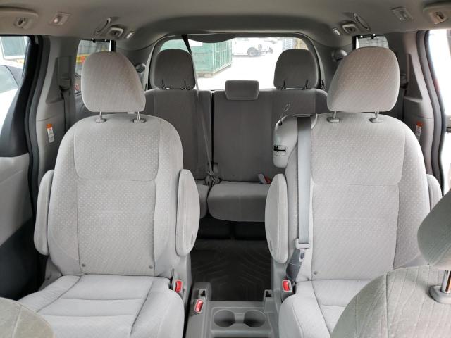 Photo 10 from auction – 2018 TOYOTA SIENNA LE with VIN 5TDKZ3DC5JS957792