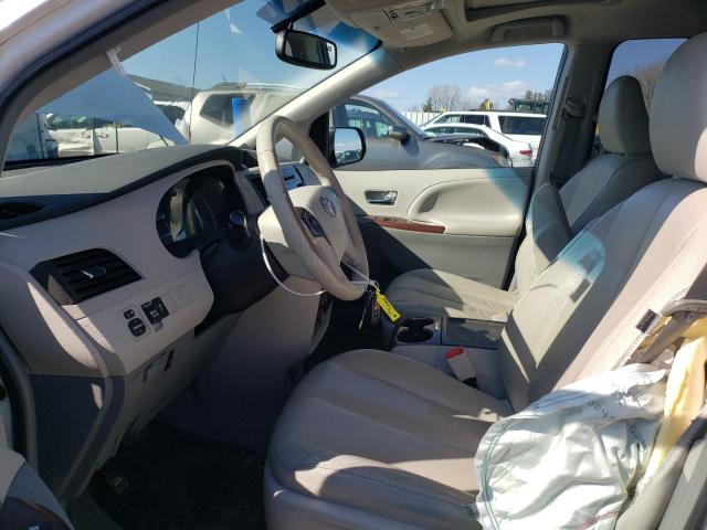 Photo 7 from auction – 2014 TOYOTA SIENNA XLE with VIN 5TDDK3DC7ES082914