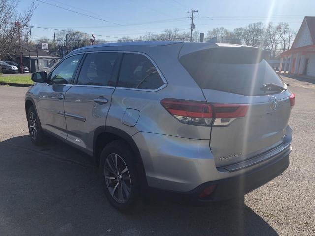 Photo 3 from auction – 2019 TOYOTA HIGHLANDER with VIN 5TDJZRFH4KS571888