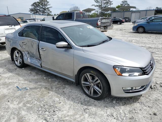 Photo 4 from auction – 2014 VOLKSWAGEN PASSAT SEL with VIN 1VWCS7A35EC064384