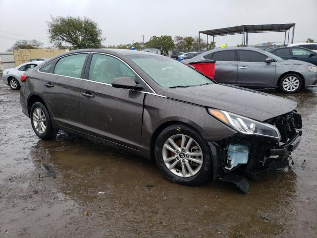 Photo 4 from auction – 2017 HYUNDAI SONATA SE with VIN 5NPE24AF9HH548636