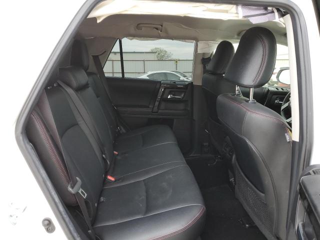 Photo 11 from auction – 2020 TOYOTA 4RUNNER SR with VIN JTEBU5JR6L5767295