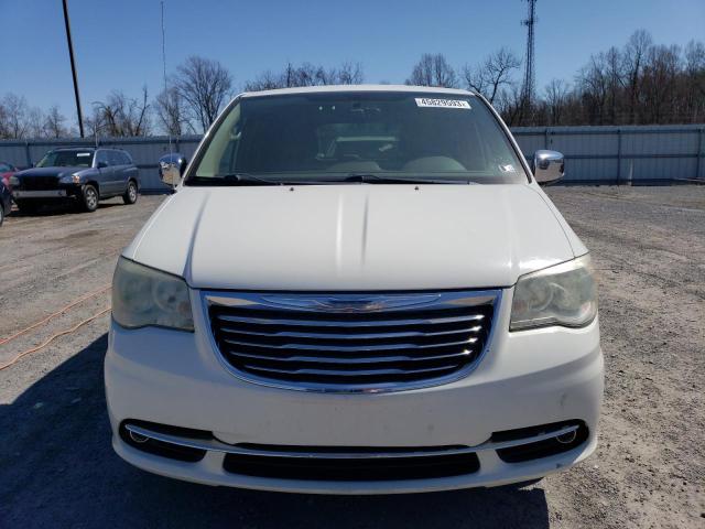 Photo 5 from auction – 2011 CHRYSLER TOWN & COU with VIN 2A4RR8DG4BR724571