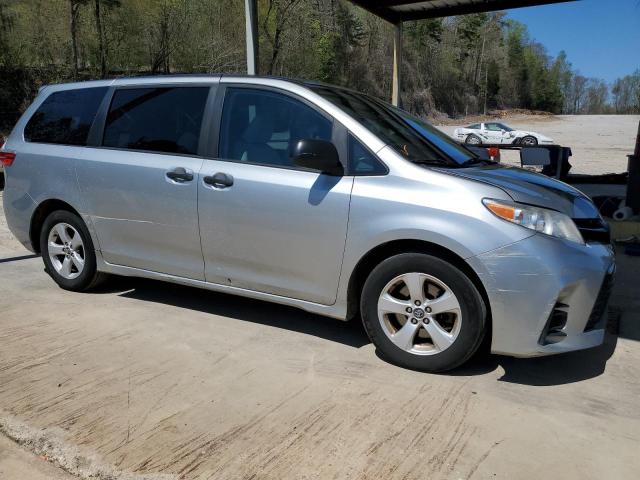 Photo 4 from auction – 2019 TOYOTA SIENNA with VIN 5TDZZ3DC0KS977903