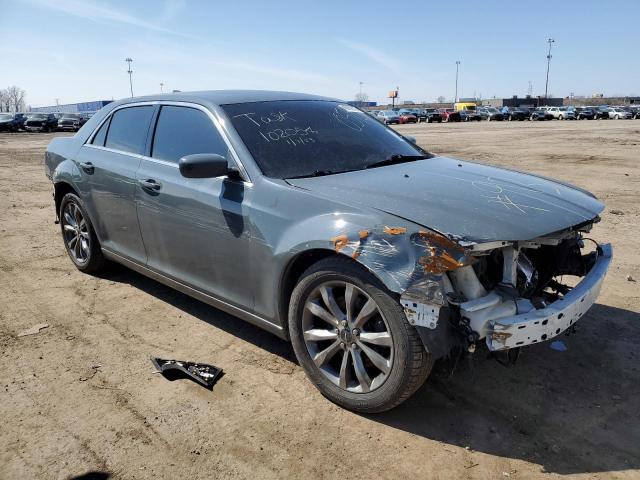 Photo 4 from auction – 2016 CHRYSLER 300 LIMITE with VIN 2C3CCARG6GH270595