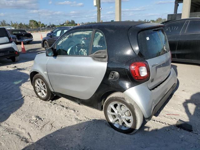 Photo 2 from auction – 2018 SMART FORTWO with VIN WMEFJ9BA2JK283980