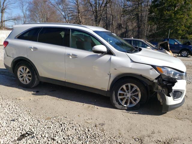 Photo 4 from auction – 2017 KIA SORENTO LX with VIN 5XYPGDA31HG235698