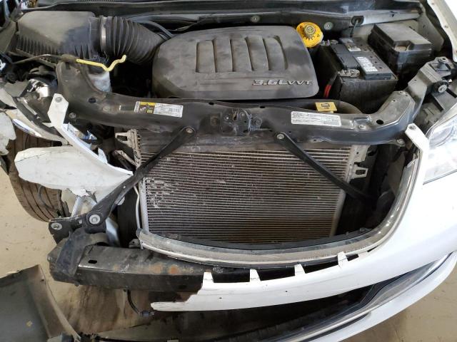 Photo 12 from auction – 2016 CHRYSLER TOWN & COU with VIN 2C4RC1BG3GR221218