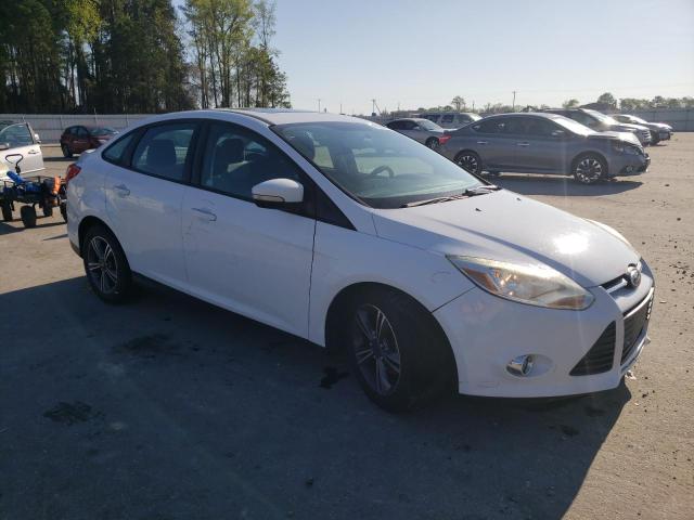 Photo 4 from auction – 2014 FORD FOCUS SE with VIN 1FADP3F20EL402748