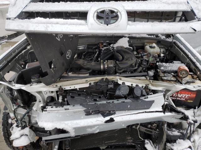 Photo 11 from auction – 2004 TOYOTA 4RUNNER SR with VIN JTEBU14R640051628