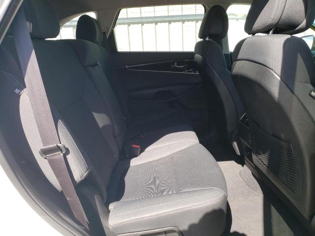 Photo 11 from auction – 2016 KIA SORENTO LX with VIN 5XYPGDA53GG178503